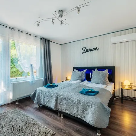 Dom wakacyjny Peggy Mit Klimaanlage In Den Bergen