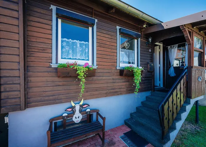 Peggy Mit Klimaanlage In Den Bergen Сasa de vacaciones *