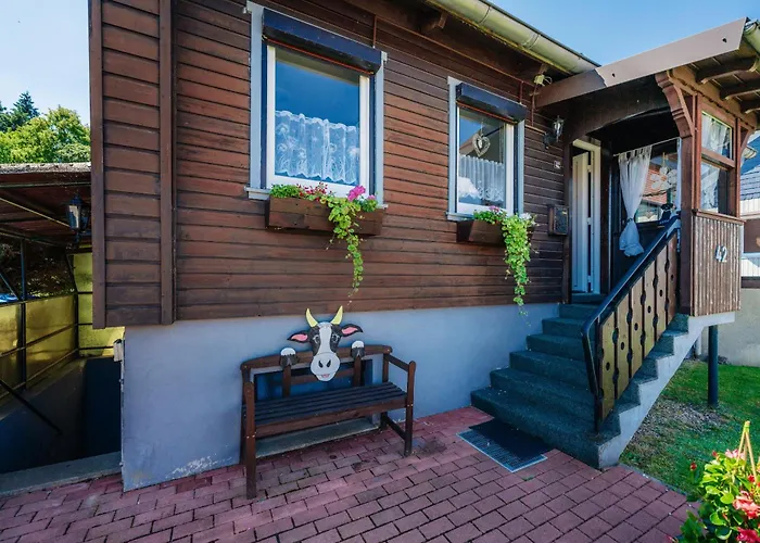 Peggy Mit Klimaanlage In Den Bergen Сasa de vacaciones *